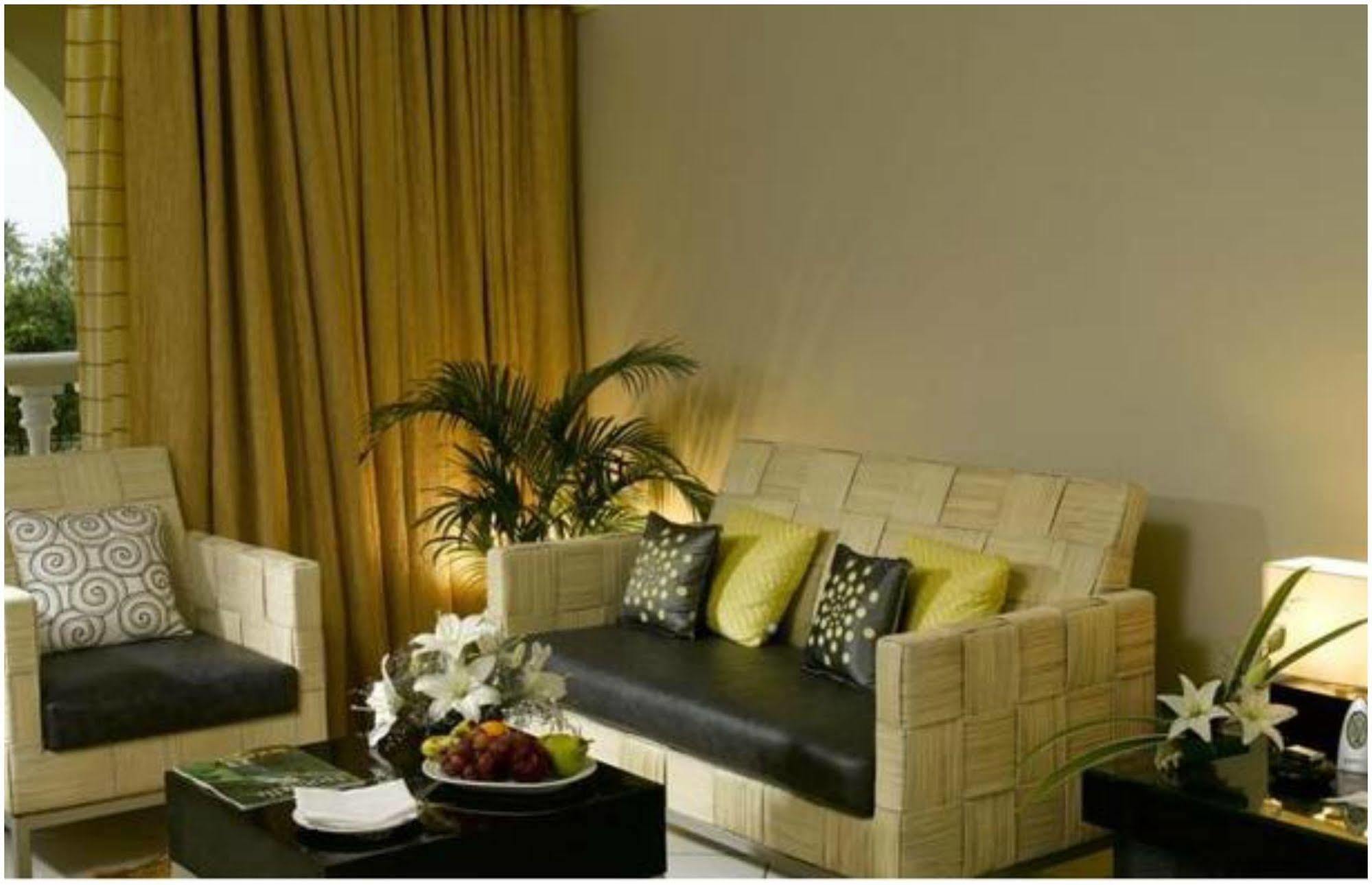 The Zuri White Sands, Goa Resort & Casino Varca Bagian luar foto