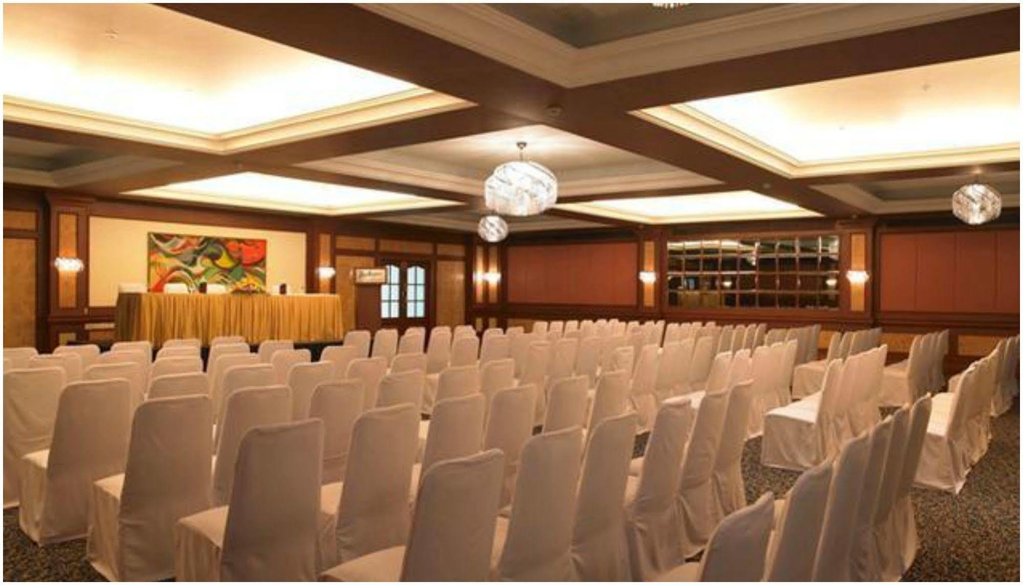 The Zuri White Sands, Goa Resort & Casino Varca Bagian luar foto